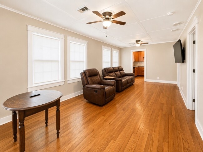Photo - 5707 Delfren Ln