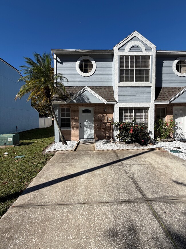 Building Photo - 11116 Essex Ridge Ct