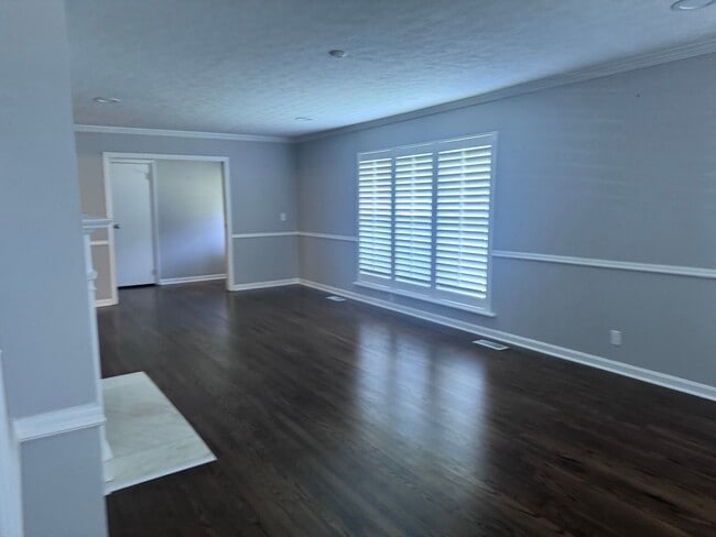 Photo - 901 Pinedale Rd