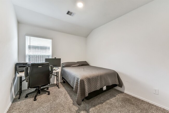 Building Photo - 3041 Emerald Ocean Dr