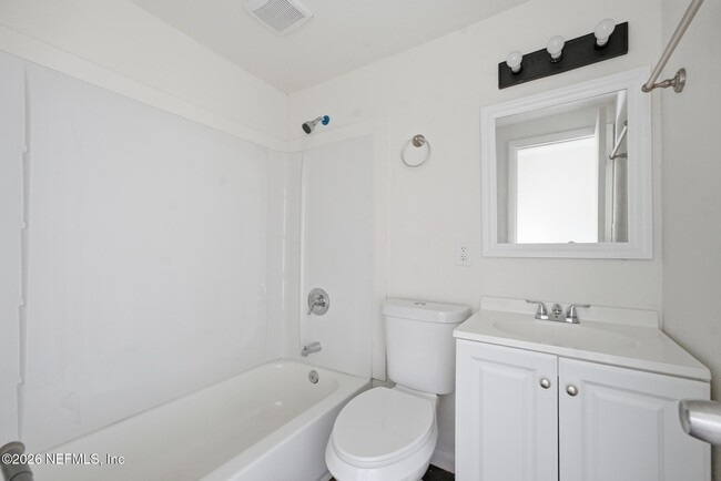 Photo - 5134 Moncrief Rd W