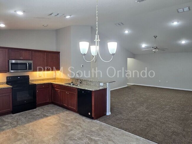 Photo - Country Club Estates