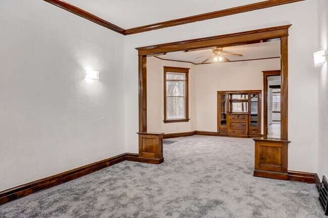 Photo - 6924 S Loomis Blvd