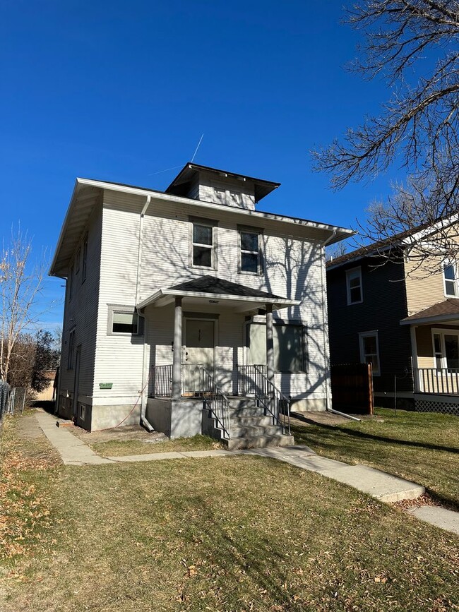 Building Photo - 419 5th Ave N Unit A Rental