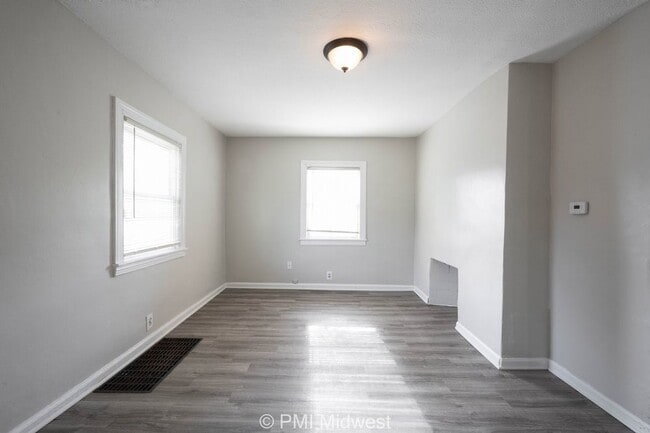 Photo - 1415 W Pruitt St