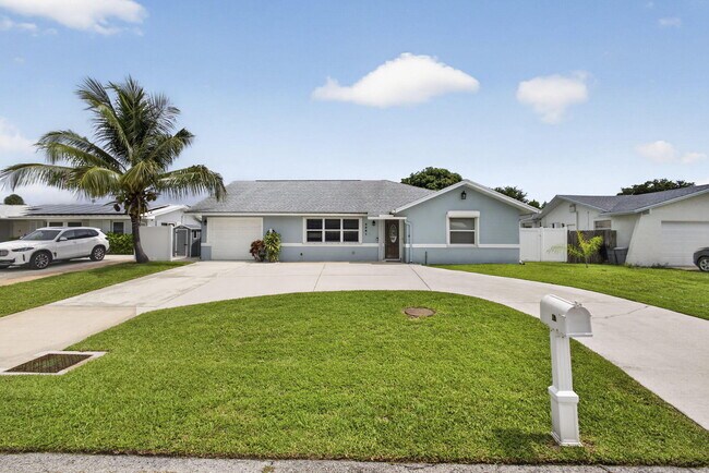 Building Photo - 4361 Fuschia Cir N