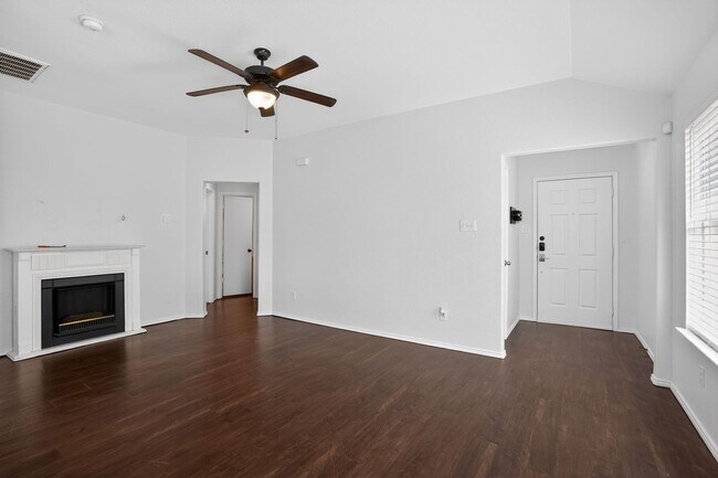 Photo - 1942 Courtside Dr