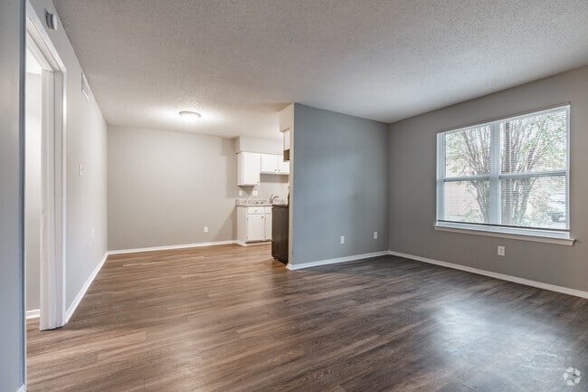 2BR, 1BA - 800SF - Living Room
