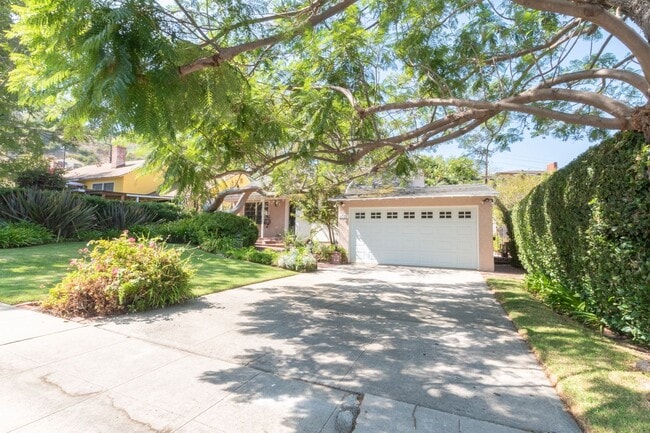 Beautiful 3 bed 1 bath house - Beautiful 3 bed 1 bath house