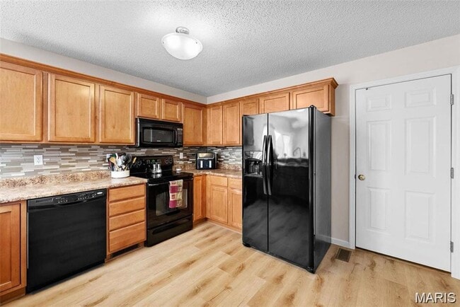 Photo - 56 Helena Ct