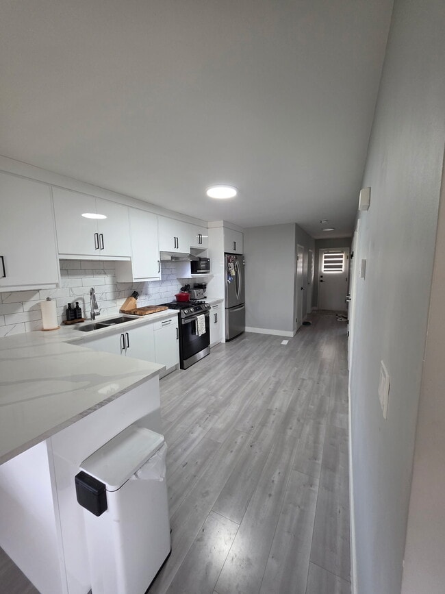 Photo - 9766 Feniak St