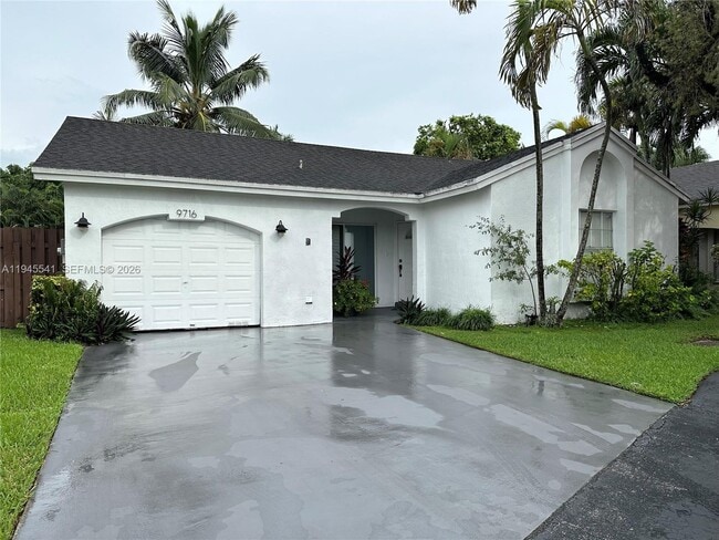 Building Photo - 9716 NW 51st Terrace