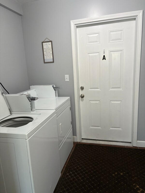 Photo - 225 W Madison St