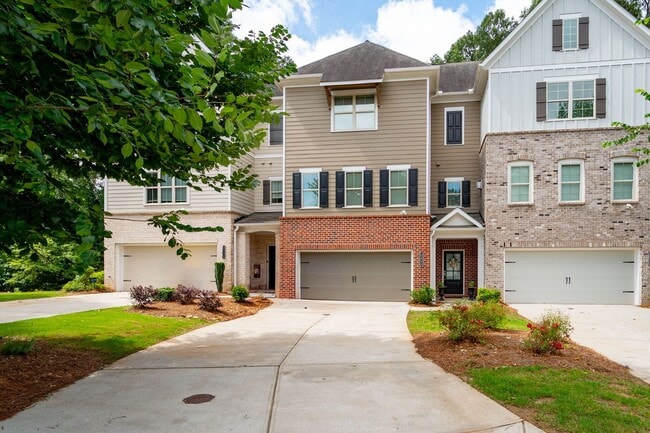 Photo - Stunning & Spacious Downtown Kennesaw Townhome 3 Bed 3.5 Bath w/2 Car Garage!