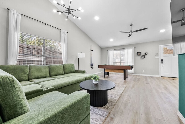 Photo - 1040 Eagle Dr Unit SI ID1514800P