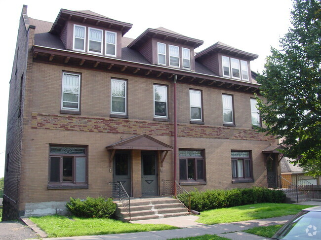 Building Photo - 1814 Jefferson St Unit A Rental