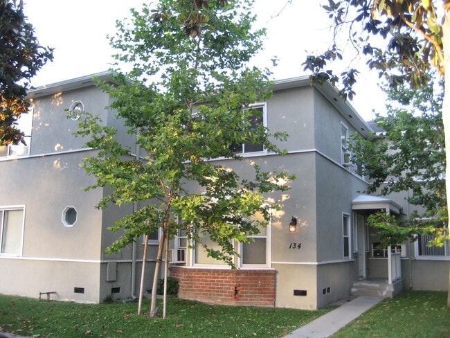 Building Photo - 132 Lukens Pl Unit #A