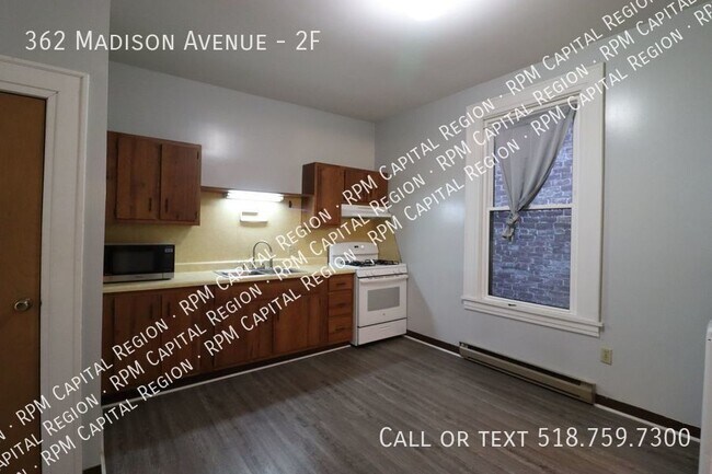 Photo - 362 Madison Ave Unidad 2F