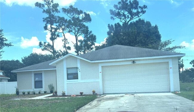 Building Photo - 624 Jaguar Ct