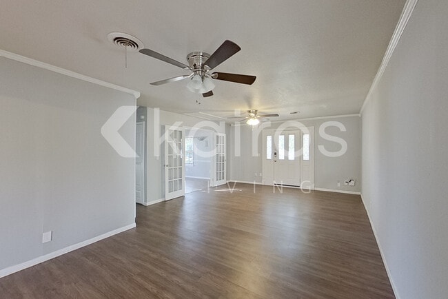 Photo - 2415 6th Ave