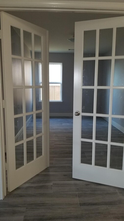 Photo - 9810 Blue Sapphire Ln