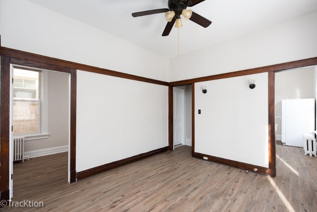 Photo - 6733 31st St