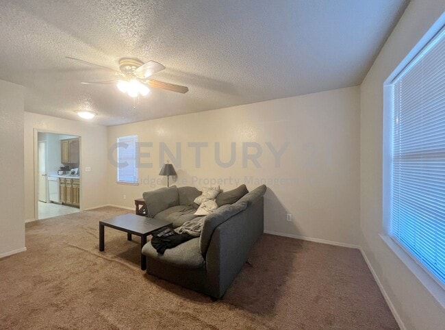 Photo - Adorable 2/2 Duplex in Weatherford For Rent!