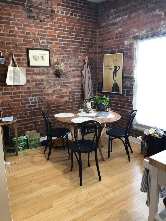 Photo - West Main Street Apartments (market st) Unit 122