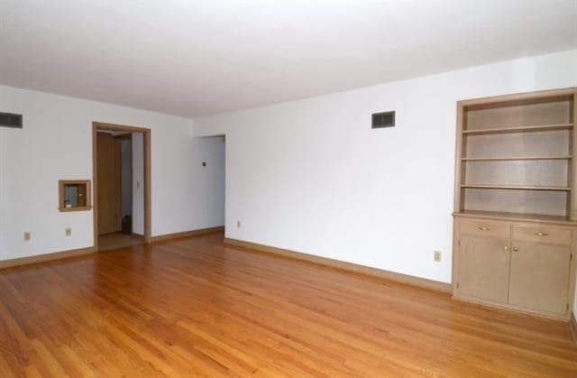 Photo - 529 W Olin Ave