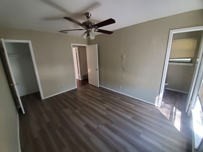 Photo - 3025 Lambert Dr House