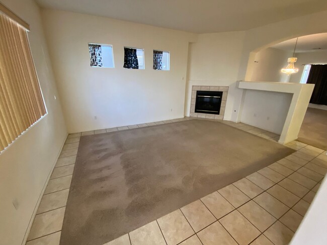 Photo - Wonderful 3 bed/2 bath home with a den located in Henderson.