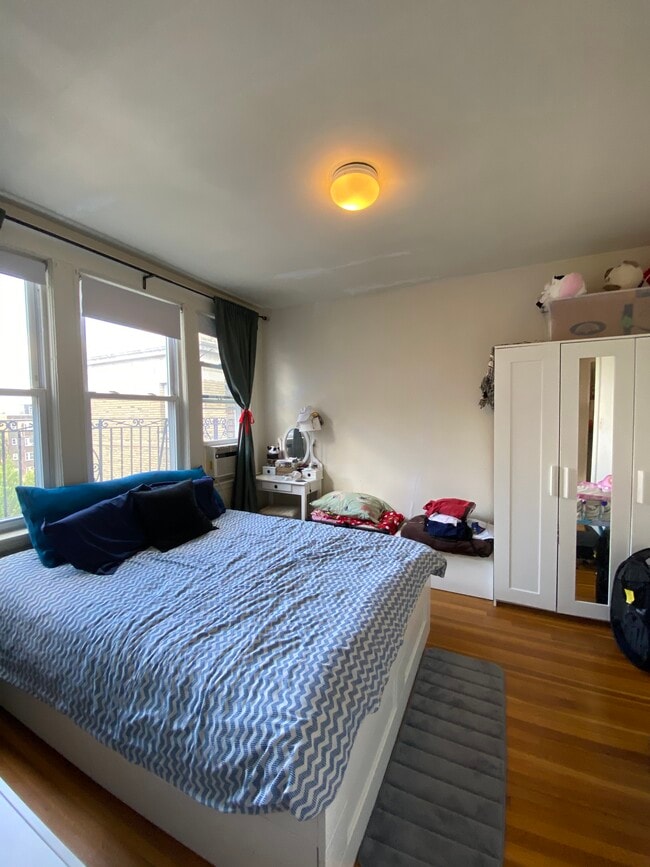 Building Photo - 1634 Commonwealth Ave Unit 22 Rental