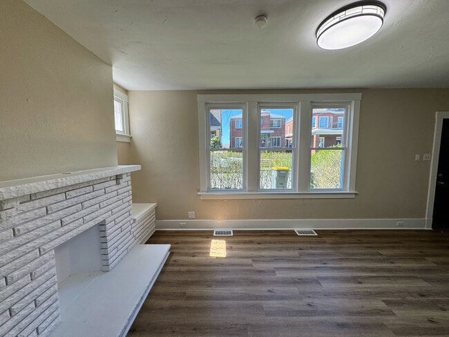 Photo - 1680 Potomac Ave Unidad 1