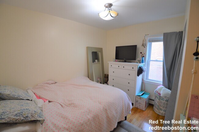 Photo - 345 Market St Unit 2