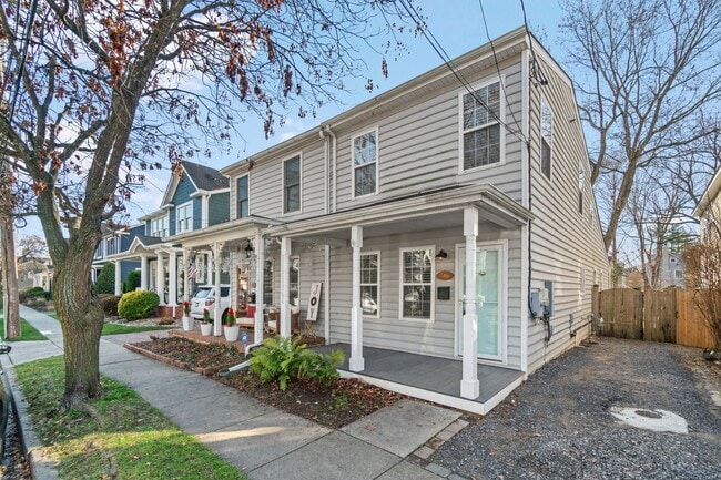 Photo - Must see in Eastport!