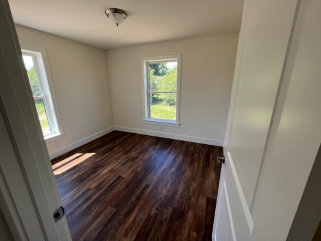 Photo - 220 Hogan Rd