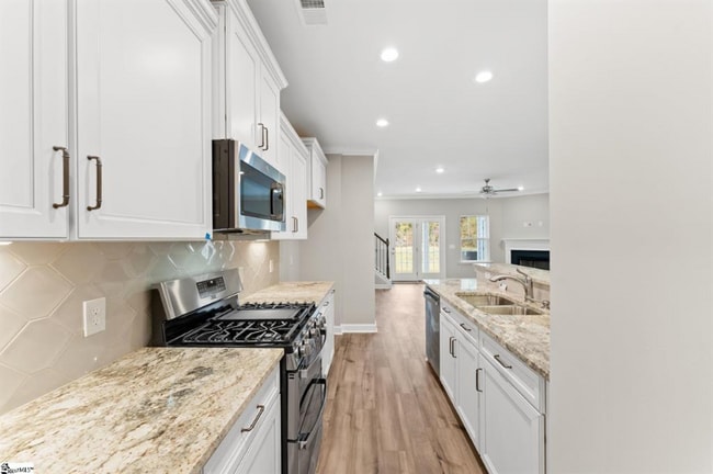 Photo - 327 Nettle Ln