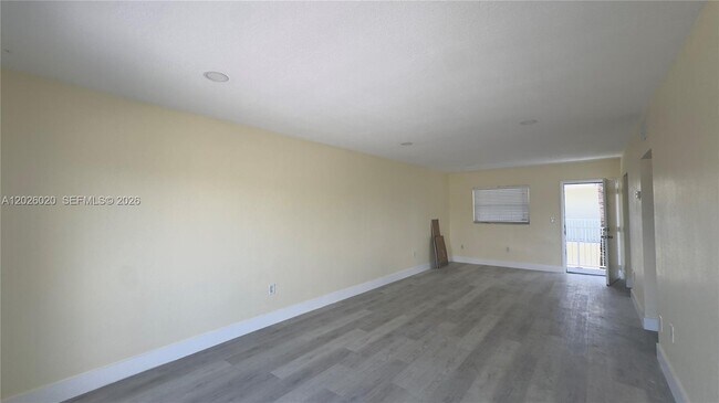Photo - 12890 NE 8th Ave Unit 302