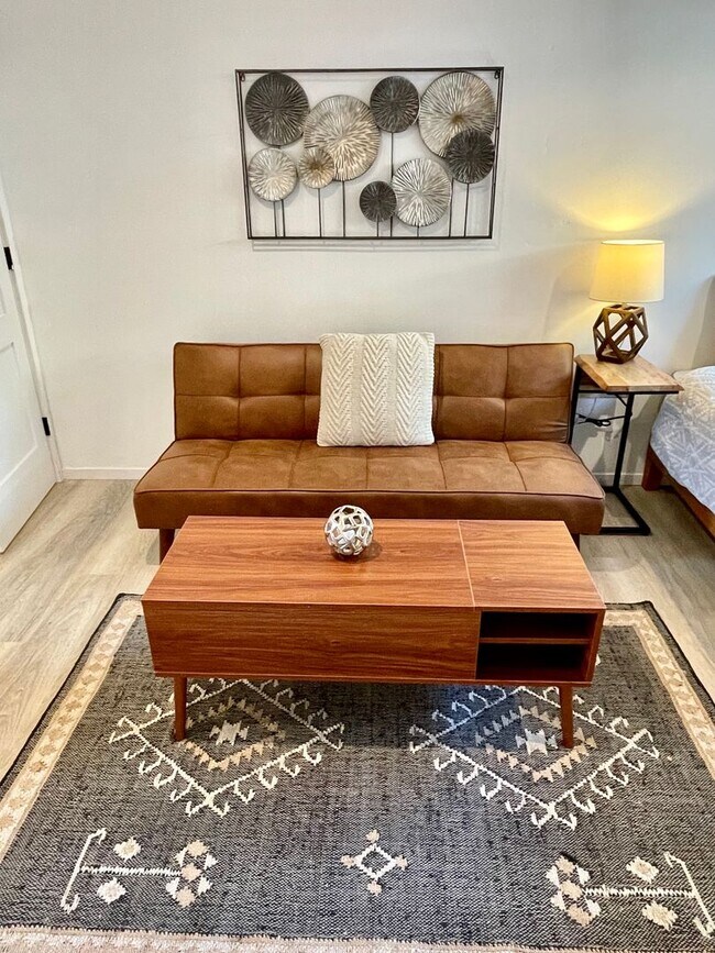 Photo - 4091 Greenwood Rd Unit 3