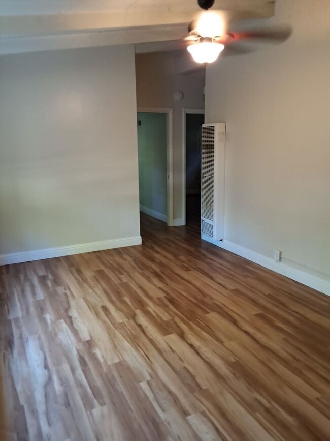 Photo - 2 bd 1 ba with off-street parking