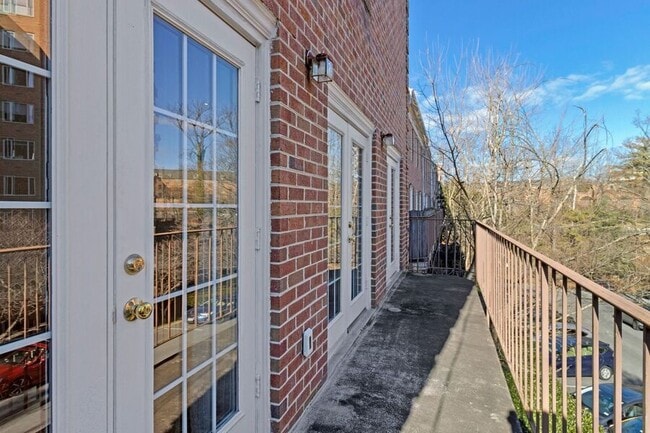 Photo - 4305 Massachusetts Ave NW