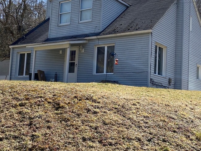 Photo - 742 Pony Farm Road