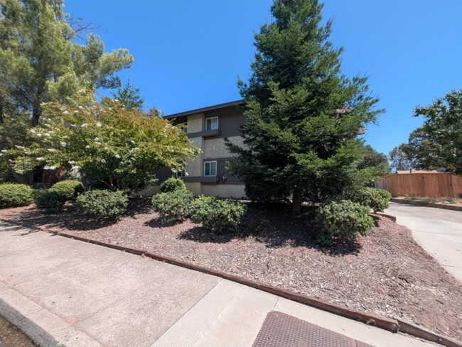 Building Photo - 2999 Oro Dam Blvd E Rental
