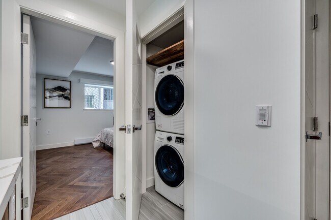 Photo - 1168 Pendrell St Unit 101