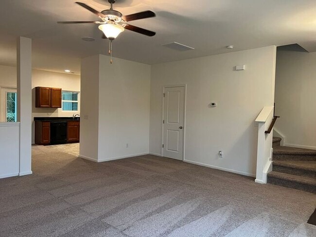 Photo - Available NOW- Lovely 2 Bedroom 2.5 Bath T...
