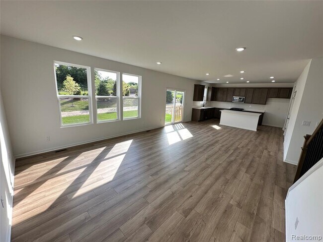 Photo - 59579 Schuss Gully Dr