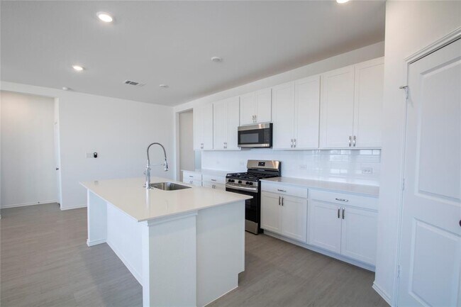 Photo - 209 Twilight Breeze Wy