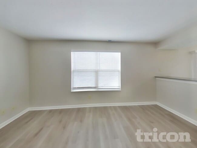 Photo - 3713 Mechanicsburg Dr