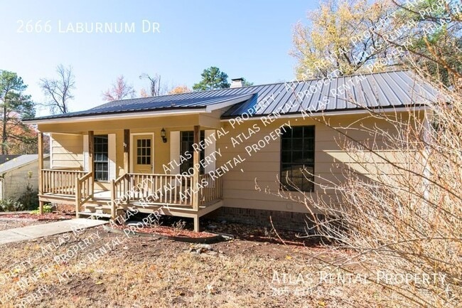 Photo - 2666 Laburnum Dr