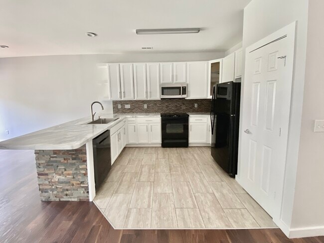 Photo - 1328 Stone Manor Dr